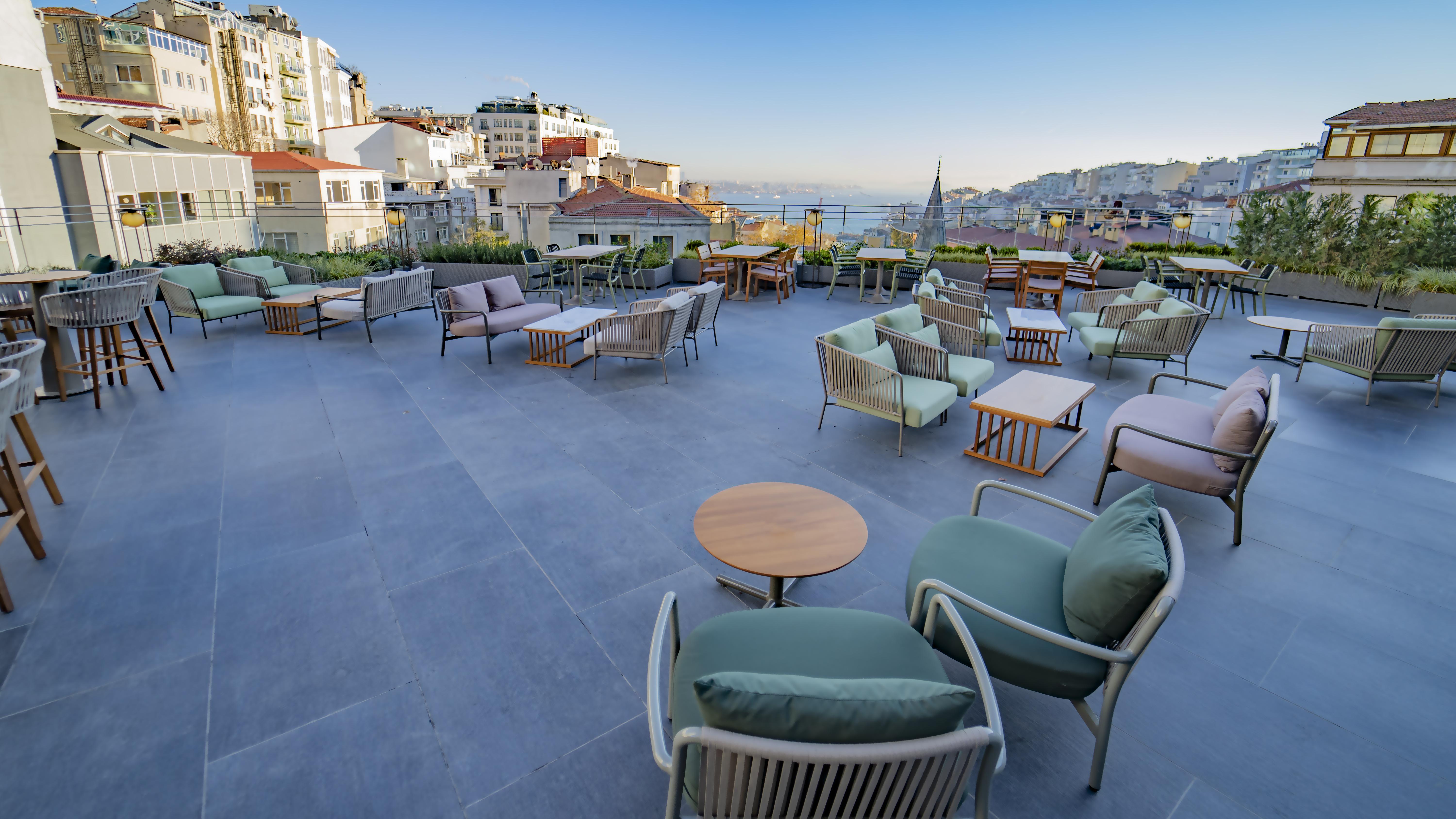 Sofitel Istanbul Taksim Hotel Bagian luar foto Rooftop terrace