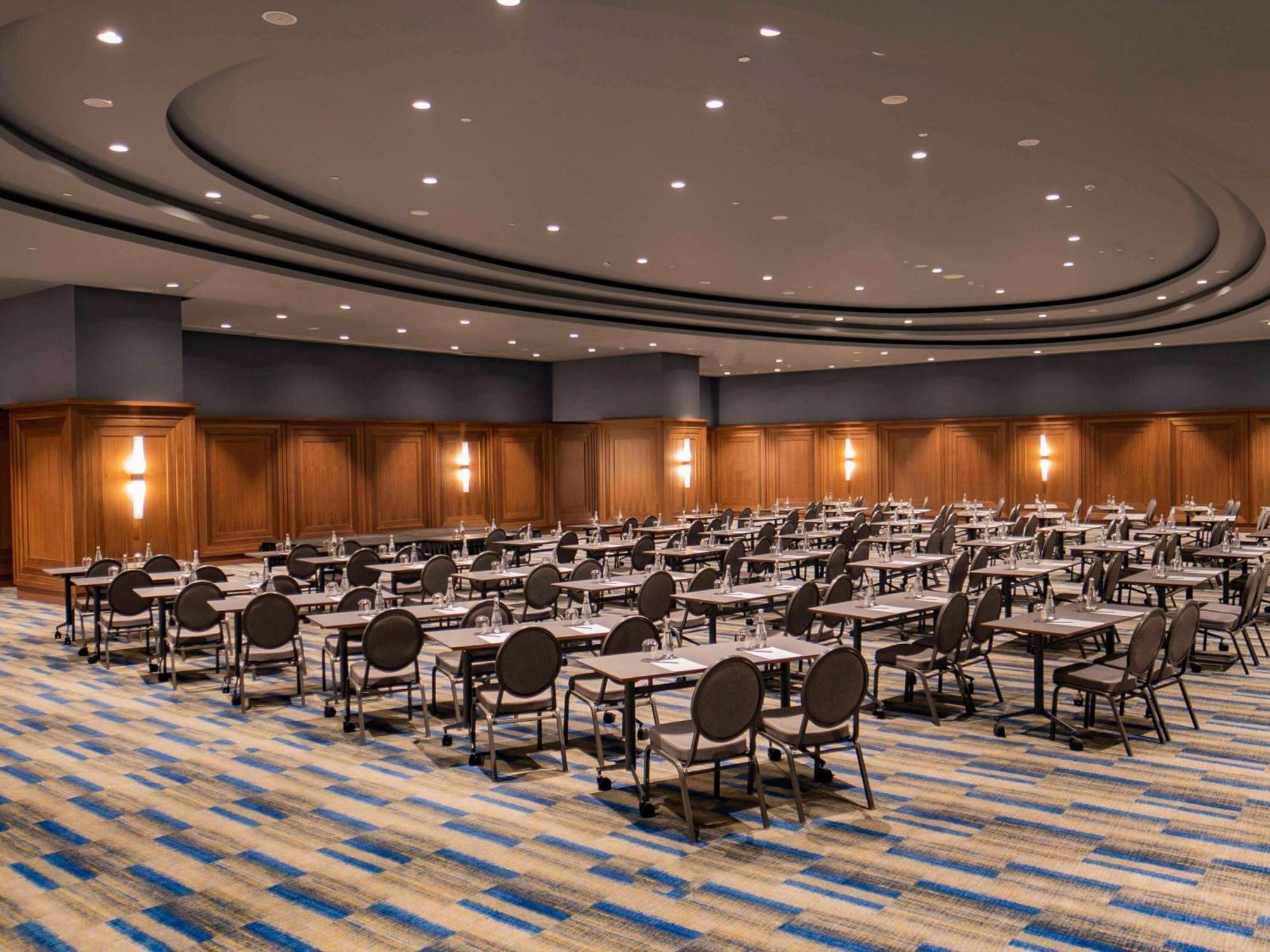 Sofitel Istanbul Taksim Hotel Bagian luar foto The Grand Ballroom