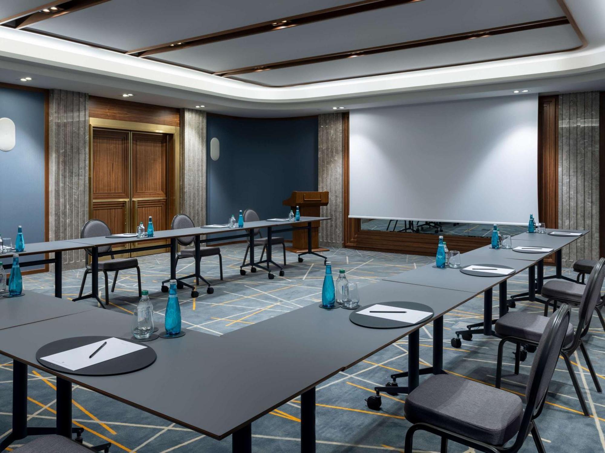 Sofitel Istanbul Taksim Hotel Bagian luar foto Meeting room